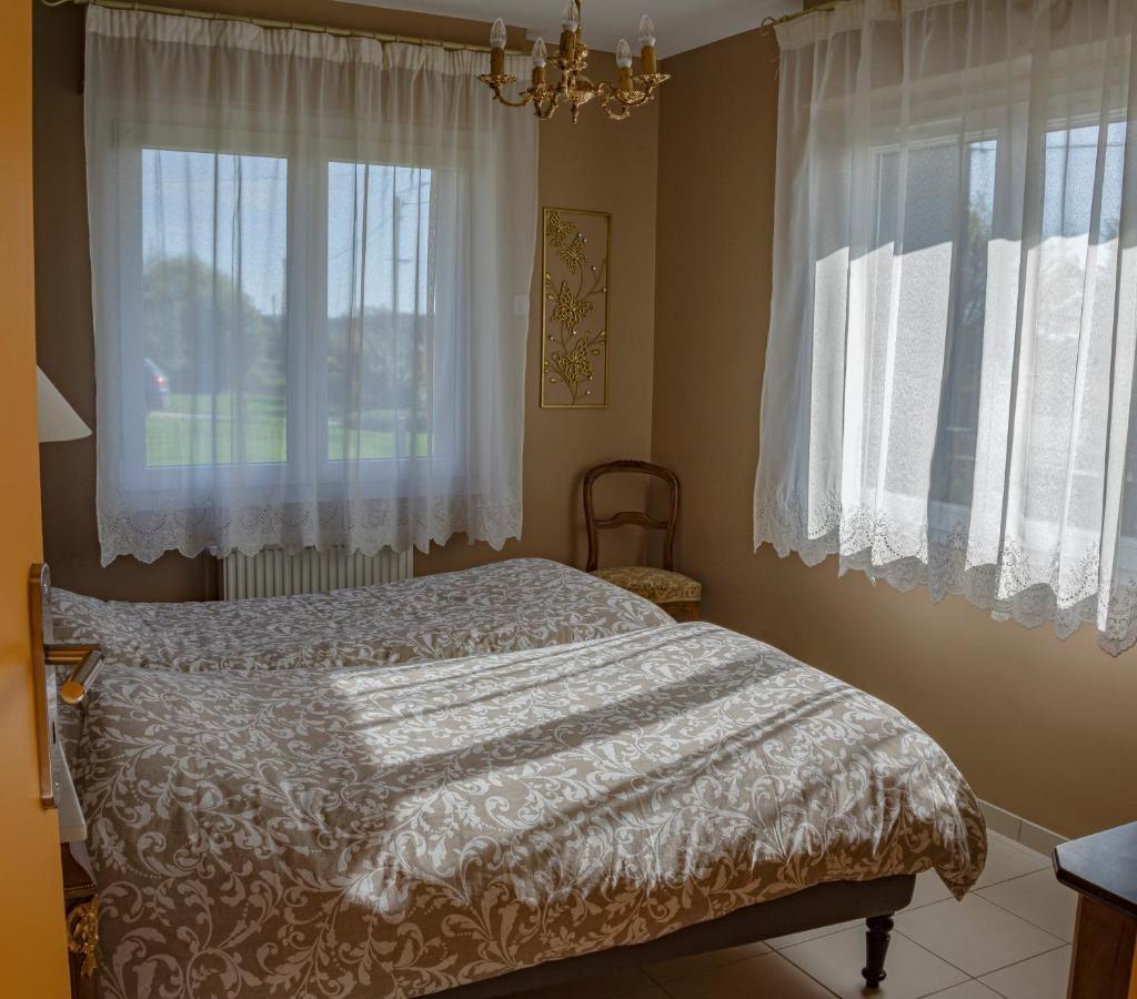 Paisible Maison Entiere 140M2 Avec Veranda Vue Sur La Campagne Renwez Zewnętrze zdjęcie